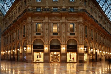 primo negozio prada milano|prada galleria milano.